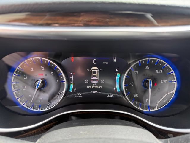 Used 2024 Chrysler Pacifica Limited FWD image 20