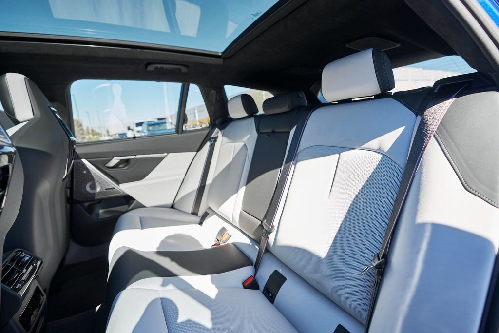 Used 2025 BMW M5 Touring AWD/4WD image 41