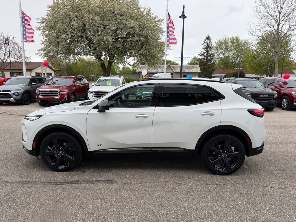 Certified 2024 Buick Envision Sport Touring AWD/4WD image 8