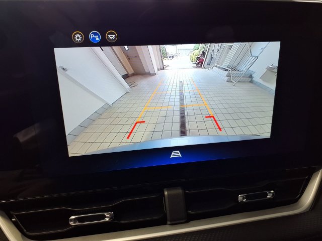 Used 2026 Chevrolet Equinox LT w/ Convenience Package II FWD image 13