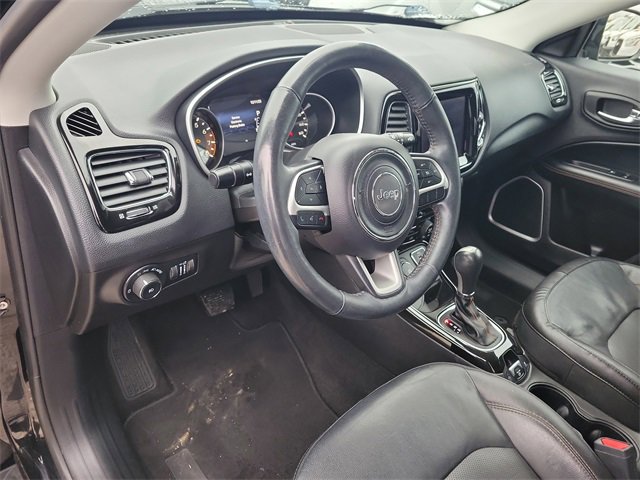 Used 2018 Jeep Compass Limited w/ Navigation Group image 18