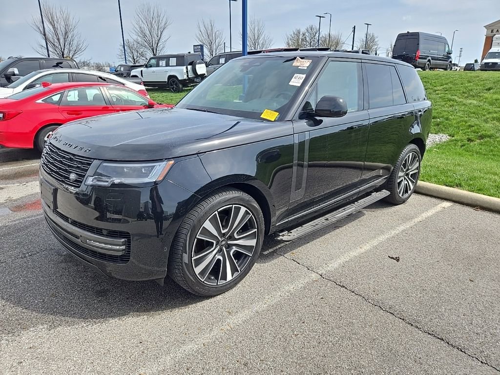 Certified 2024 Land Rover Range Rover SE image 1