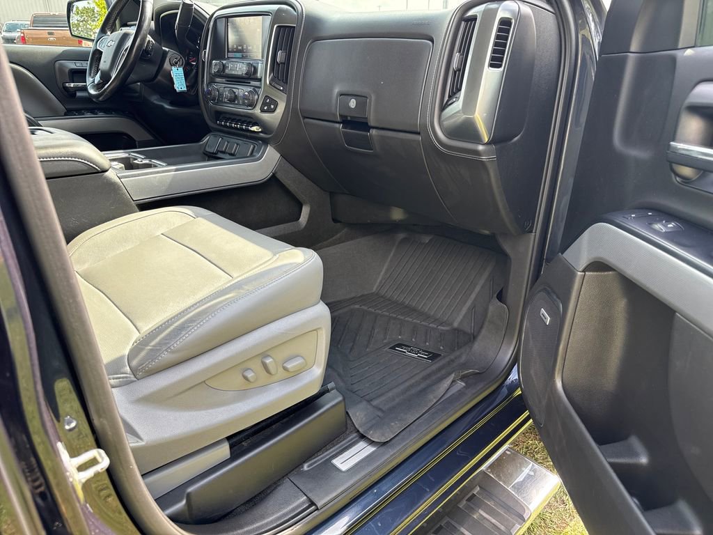 Used 2018 Chevrolet Silverado 1500 LTZ Z71 w/ Centennial Edition image 54