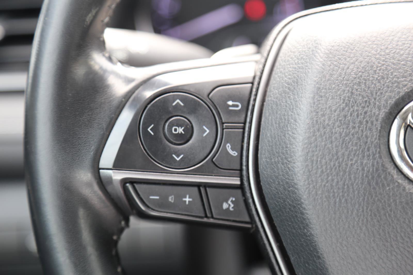 Used 2023 Toyota Camry SE FWD image 9