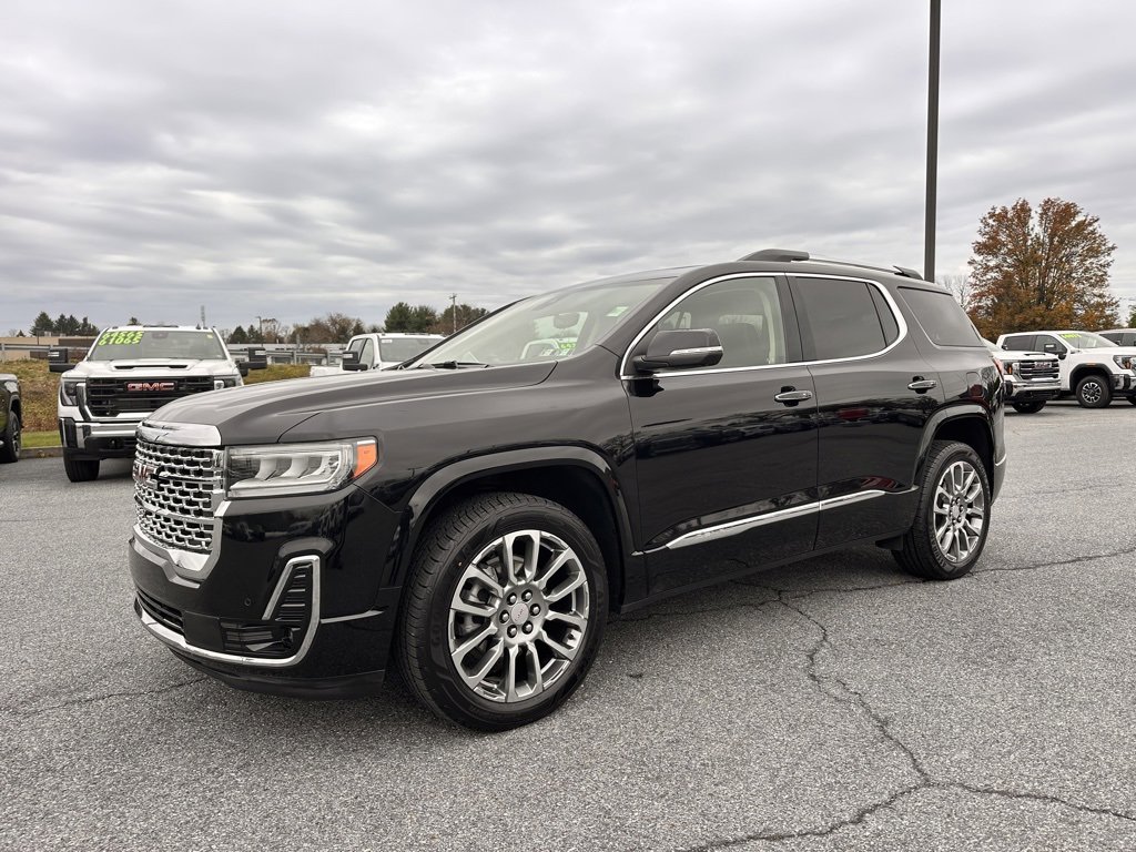 Certified 2022 GMC Acadia Denali w/ Denali Ultimate Package image 2