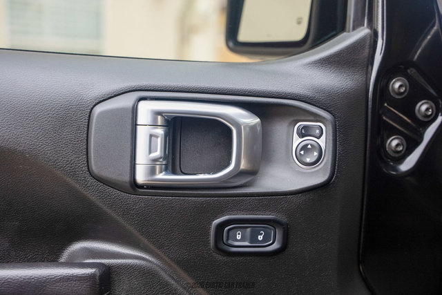 Used 2024 Jeep Wrangler Unlimited Sport AWD/4WD image 37