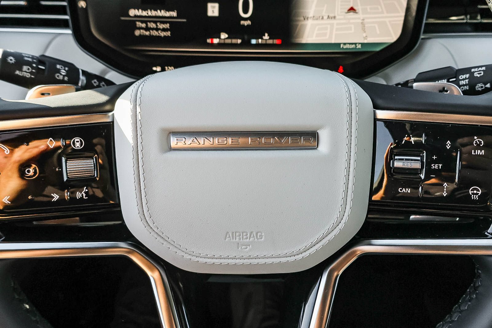 New 2026 Land Rover Range Rover Sport SE AWD/4WD image 33