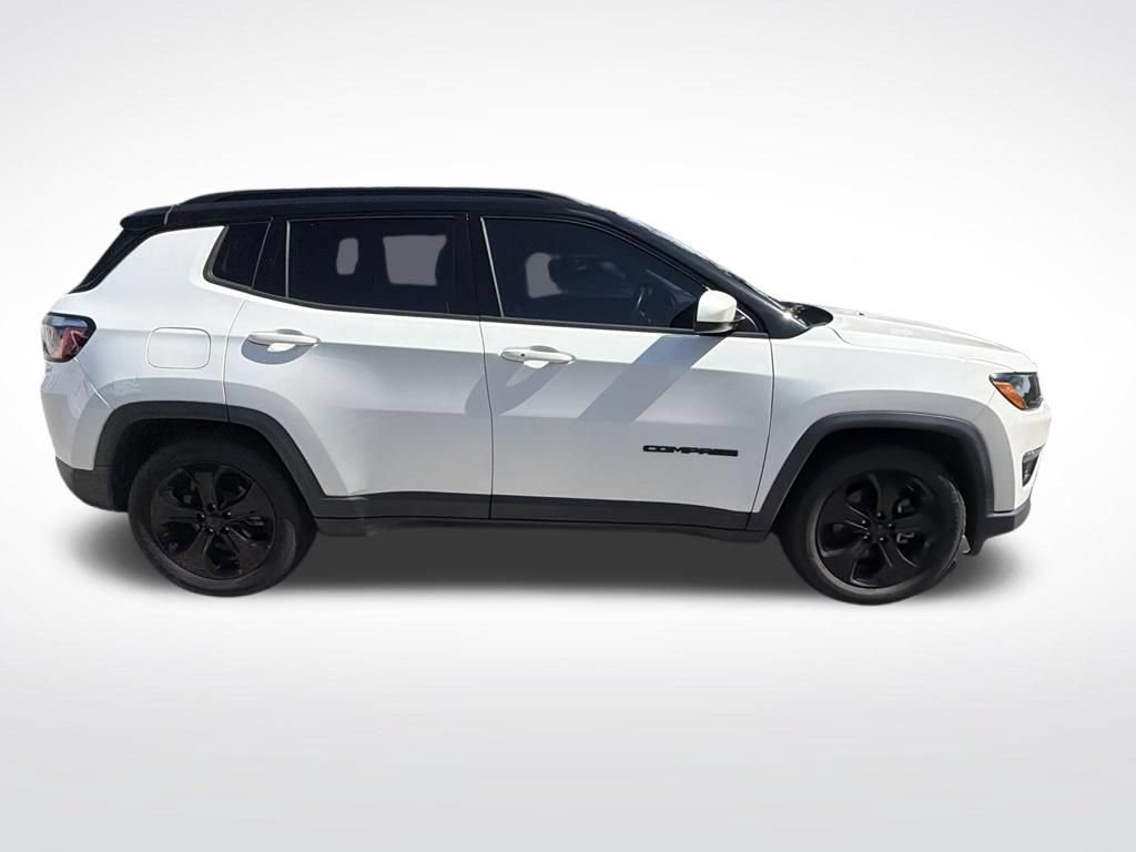Used 2020 Jeep Compass Latitude FWD image 4