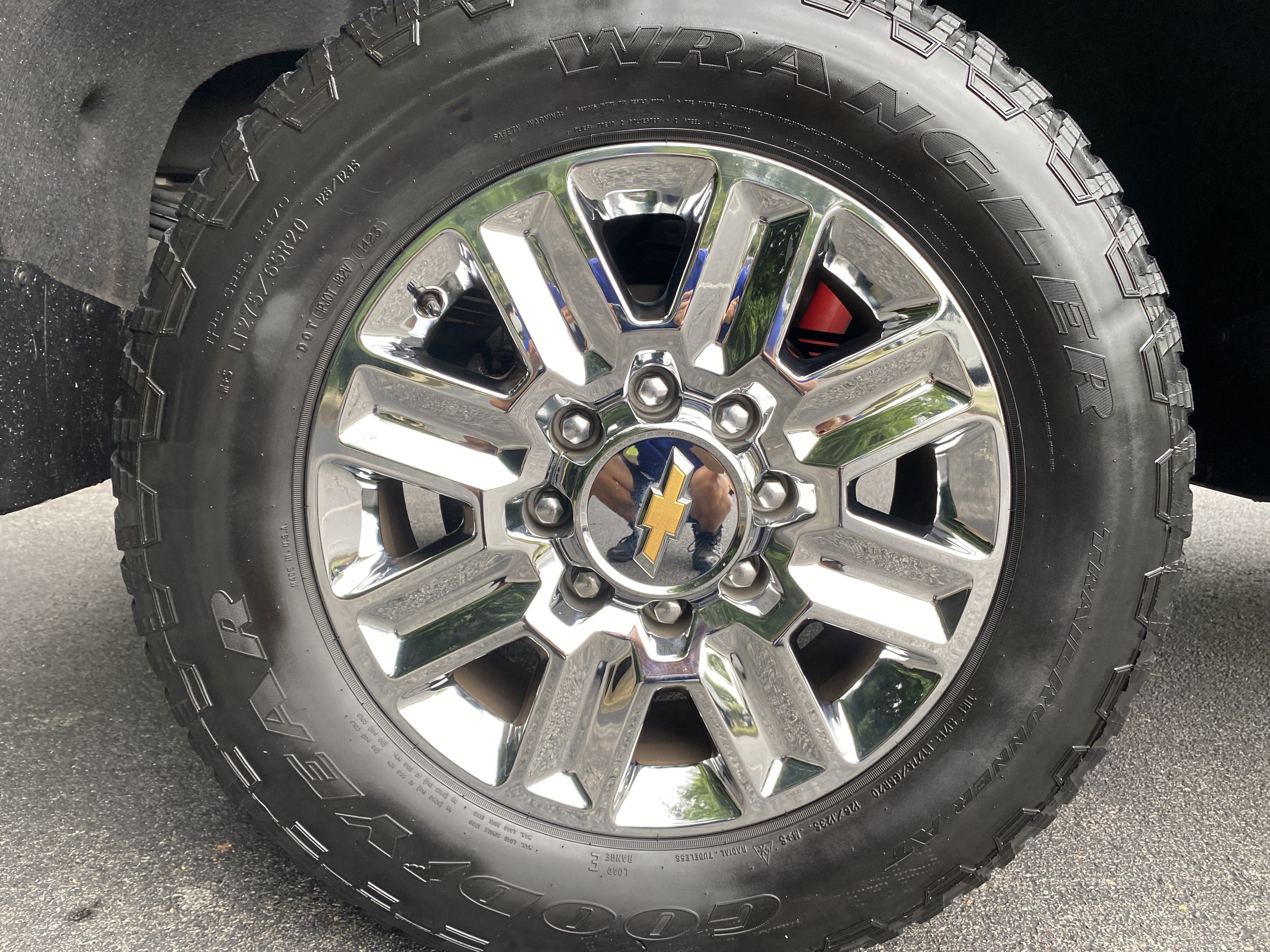 Used 2024 Chevrolet Silverado 2500 High Country w/ High Country Premium Package AWD/4WD image 50