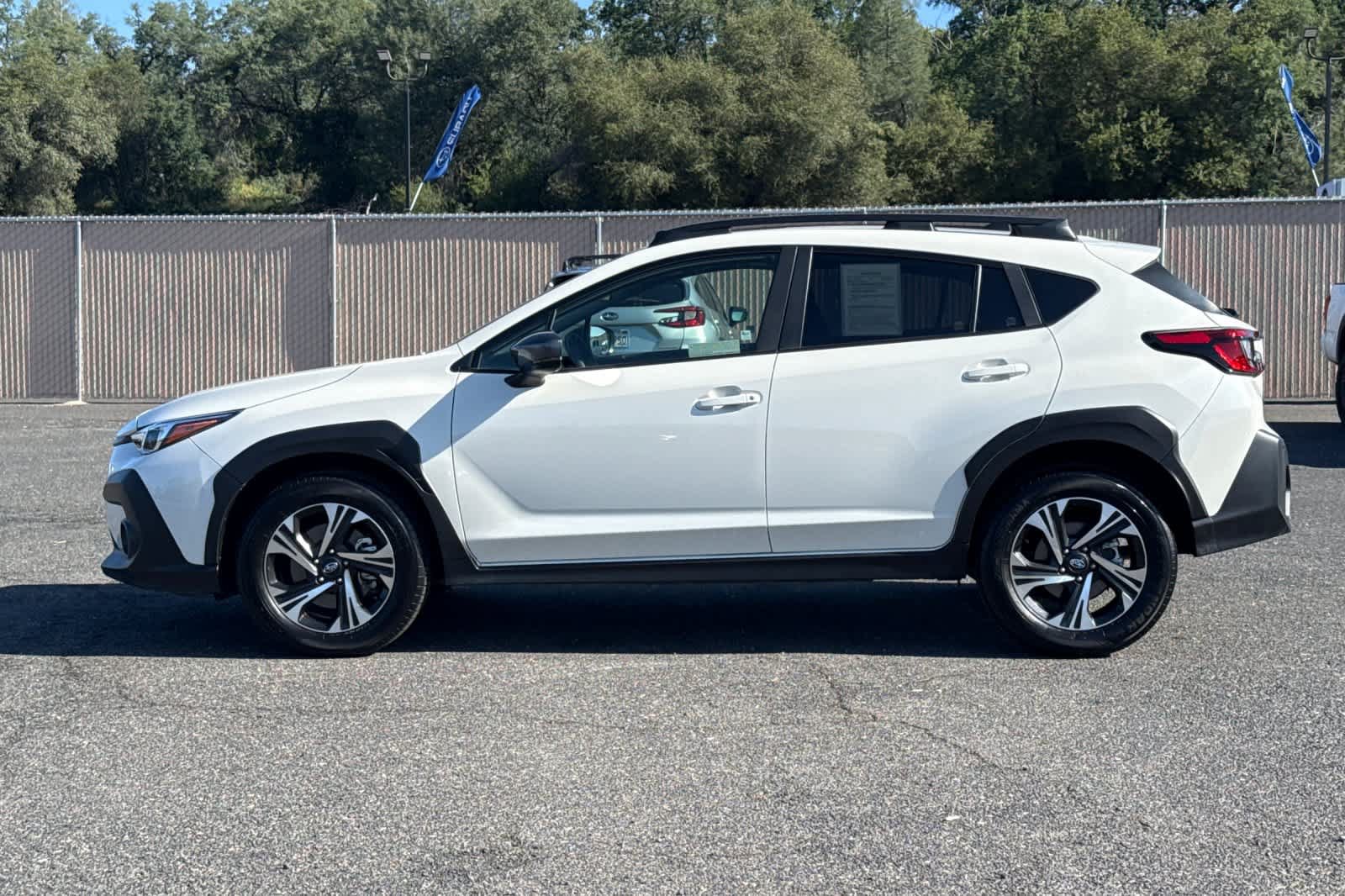 Used 2025 Subaru Crosstrek 2.5i Premium AWD/4WD image 6