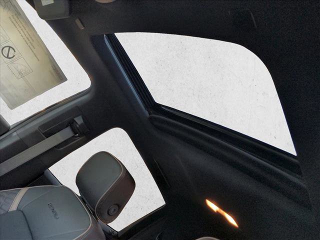 New 2026 GMC Canyon Denali w/ LPO, Denali Black Edition image 17