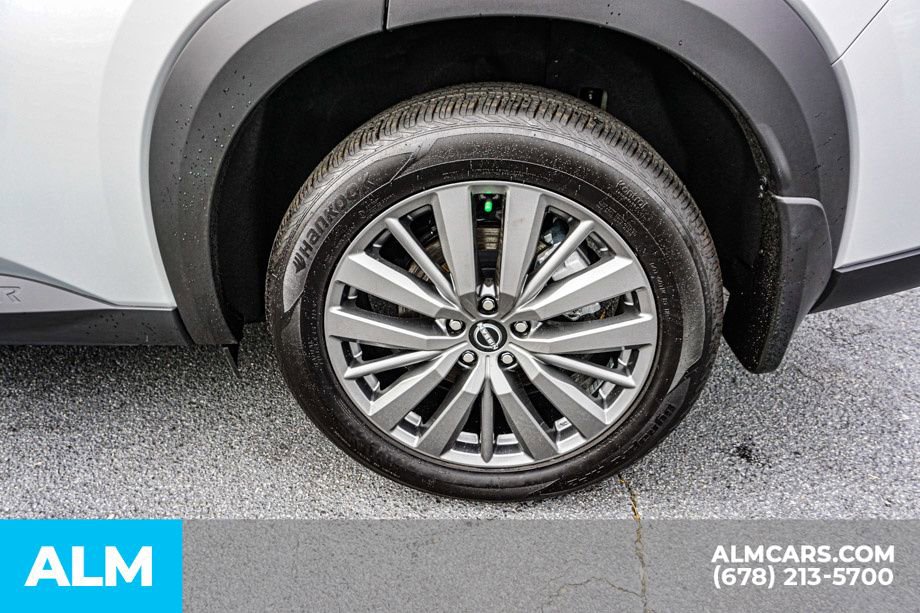 Used 2025 Nissan Pathfinder SL w/ SL Premium Package image 17