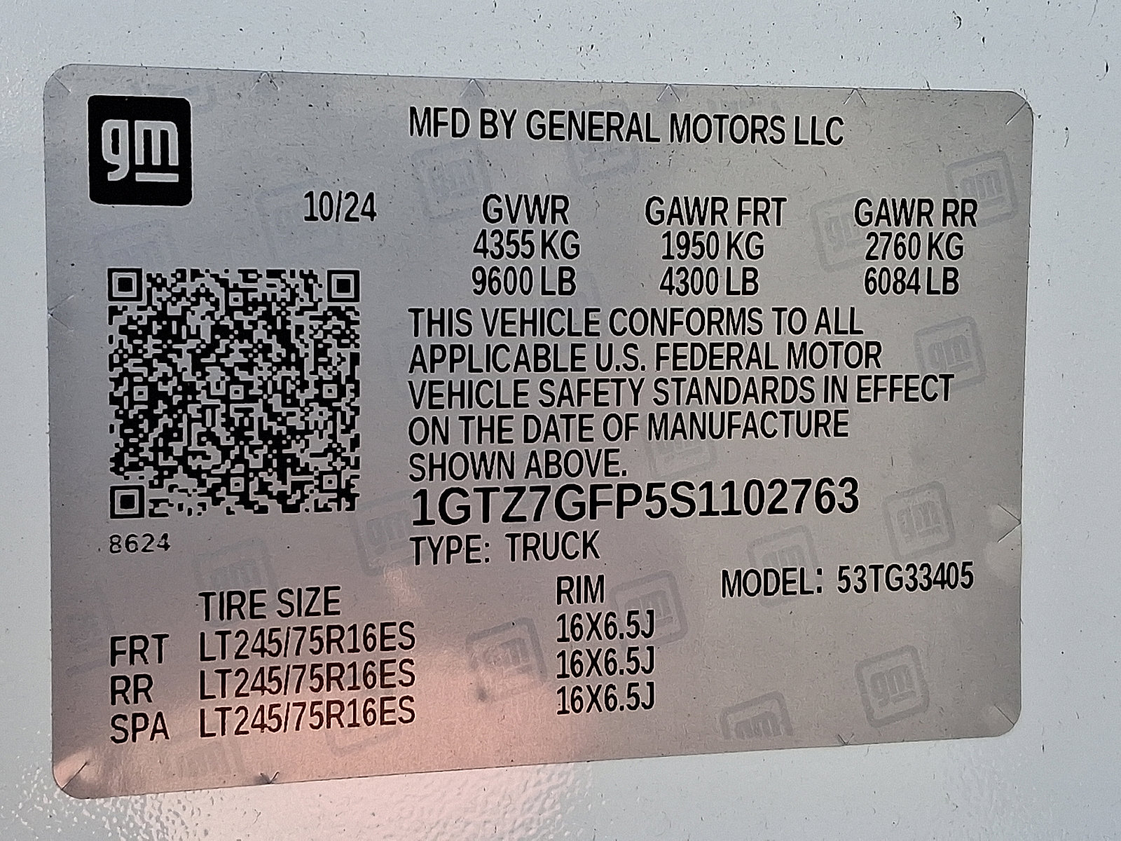 New 2025 GMC Savana 3500 w/ Driver Convenience Package image 21