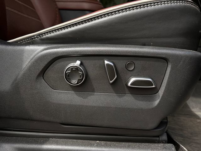 Used 2024 GMC Sierra 2500 Denali Ultimate AWD/4WD image 31