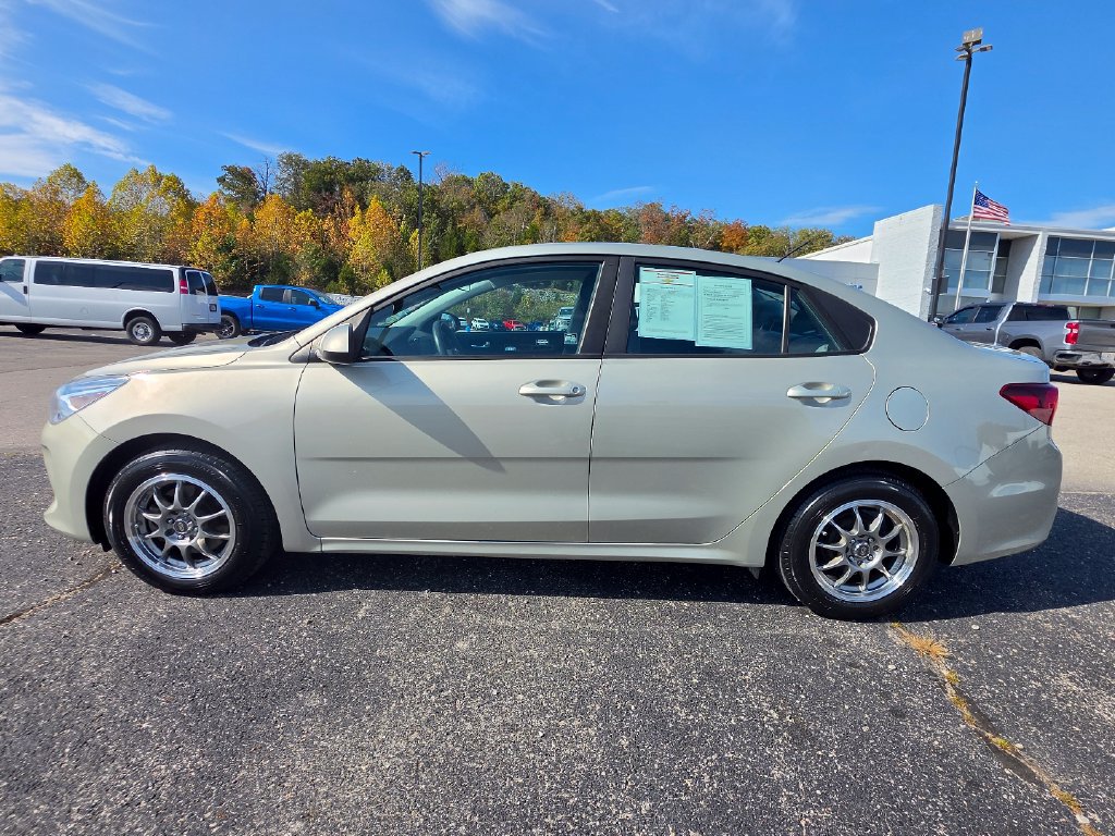 Used 2018 Kia Rio S FWD image 5