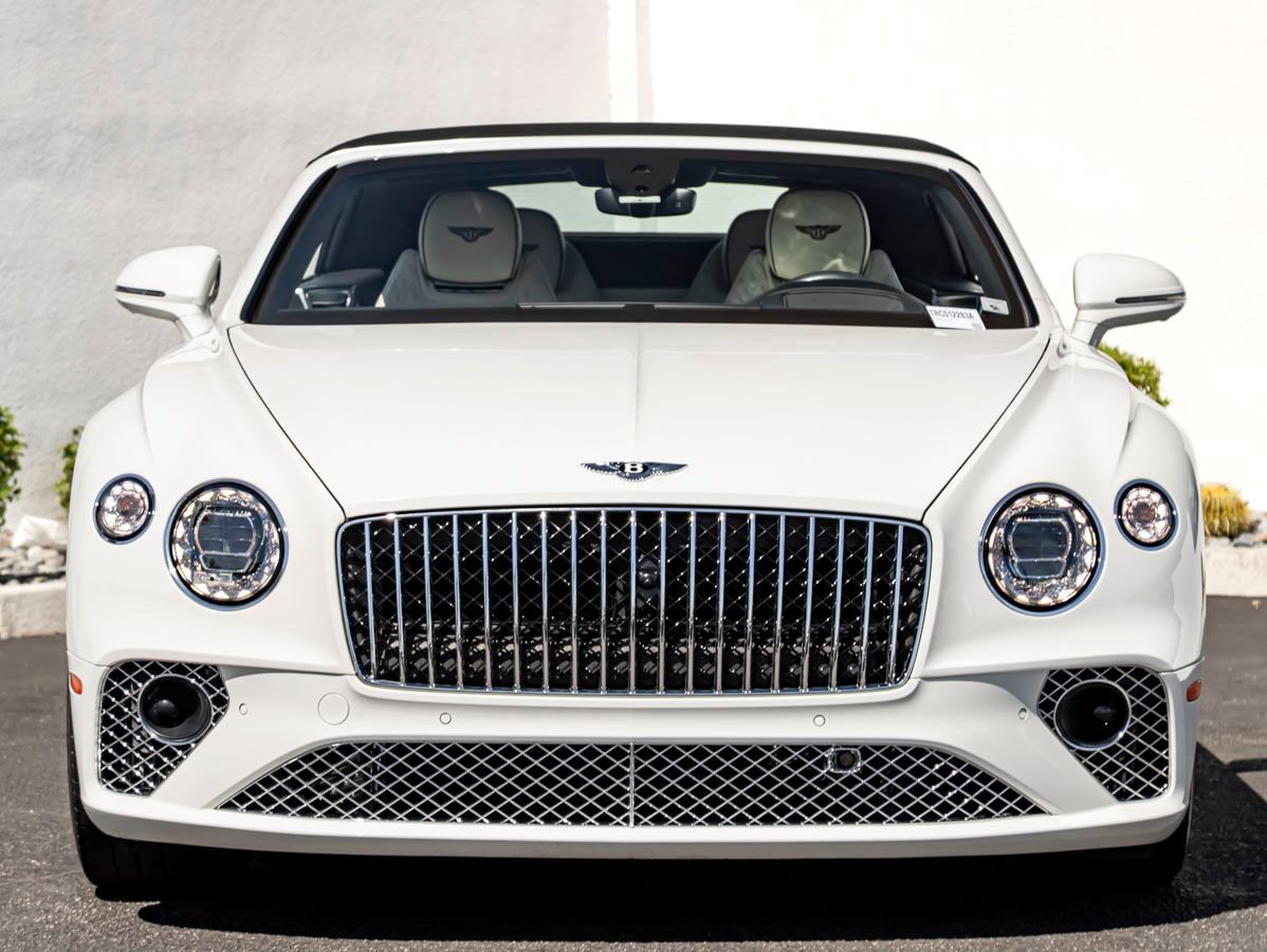 Used 2024 Bentley Continental GT Azure AWD/4WD image 10