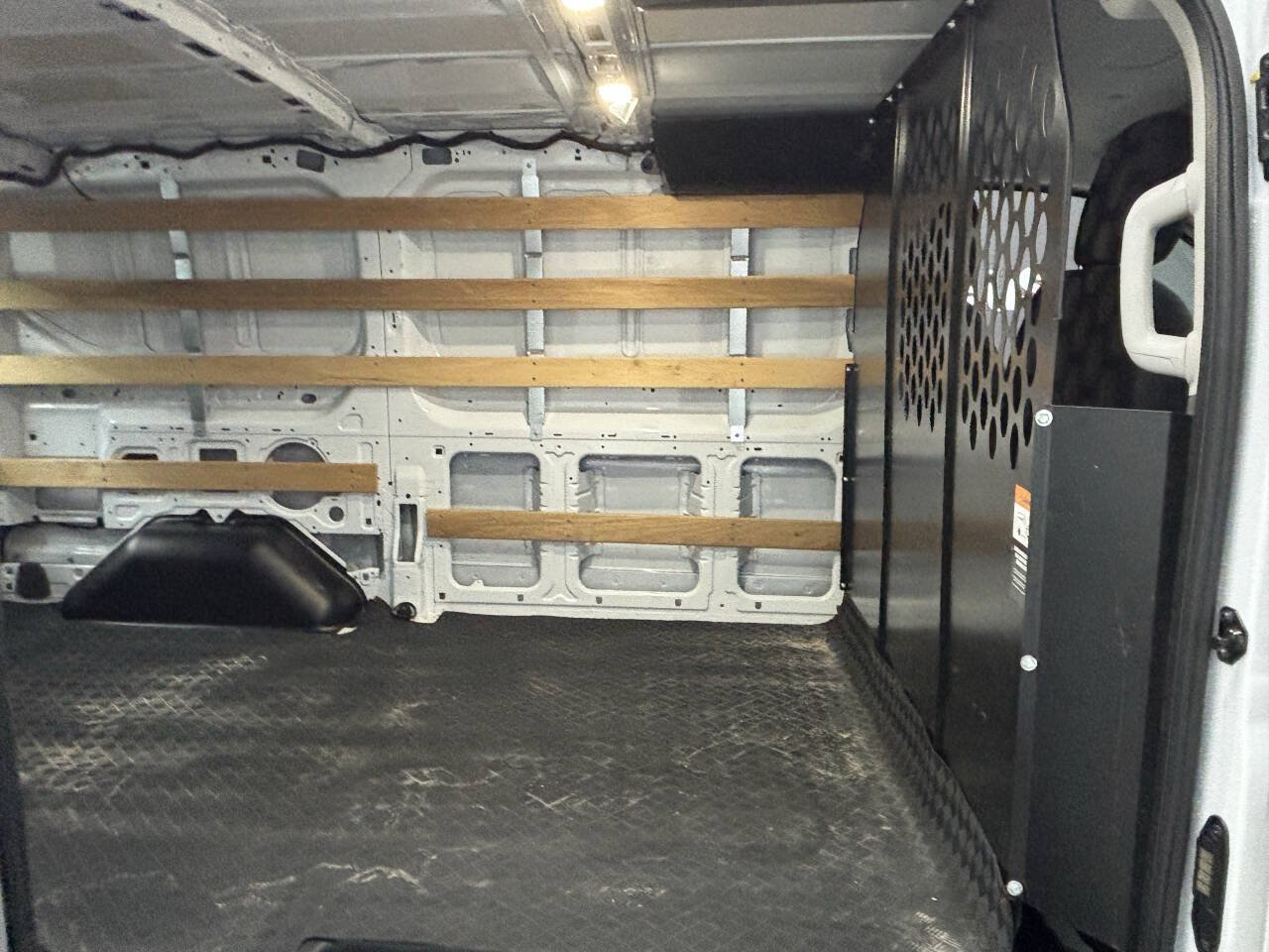 Used 2025 Ford Transit 250 Low Roof w/ Exterior Upgrade Package RWD image 22