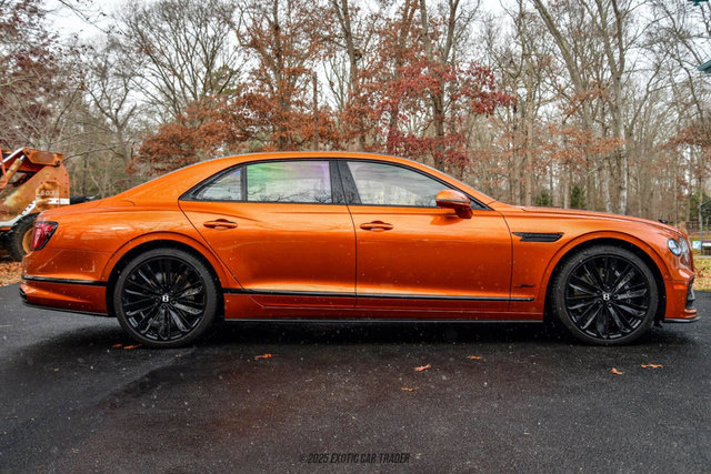 Used 2024 Bentley Flying Spur W12 image 9