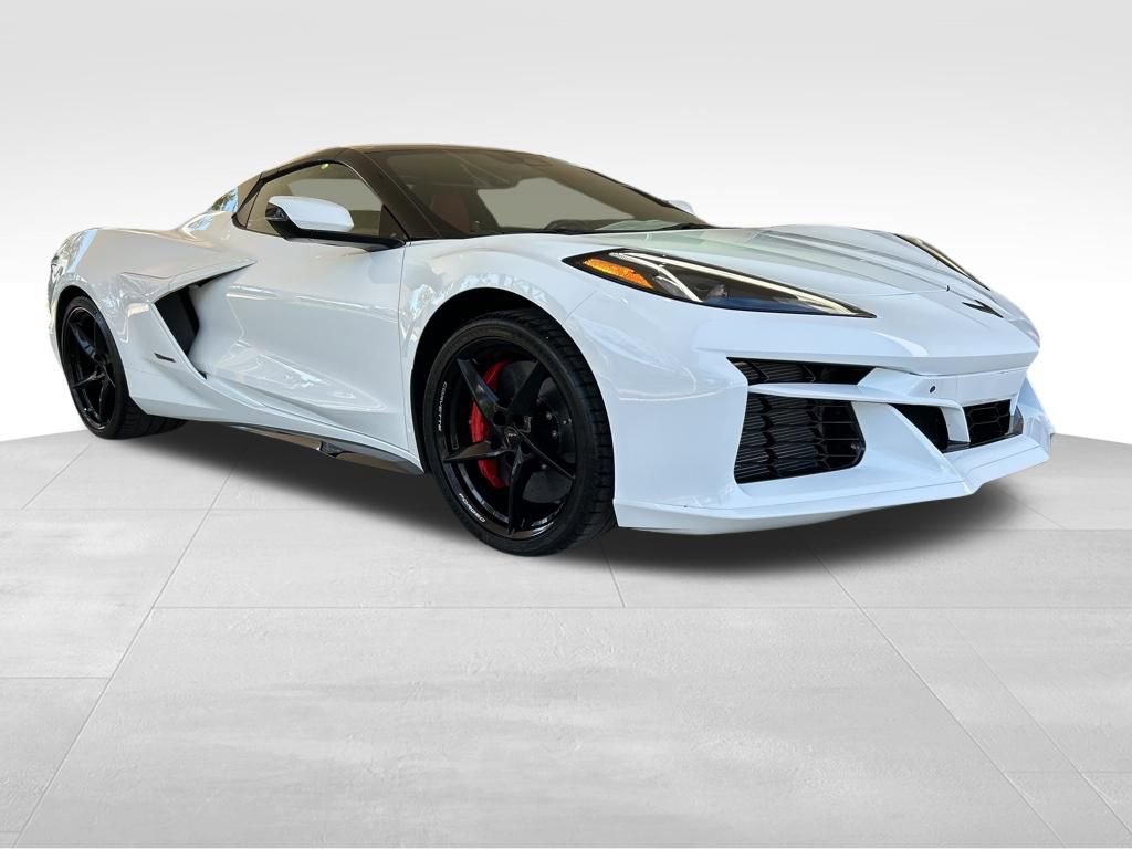 Used 2025 Chevrolet Corvette E-Ray w/ ZER Performance Package image 2