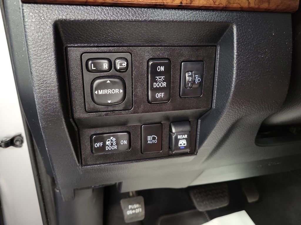 Used 2019 Toyota Tundra 1794 Edition AWD/4WD image 20