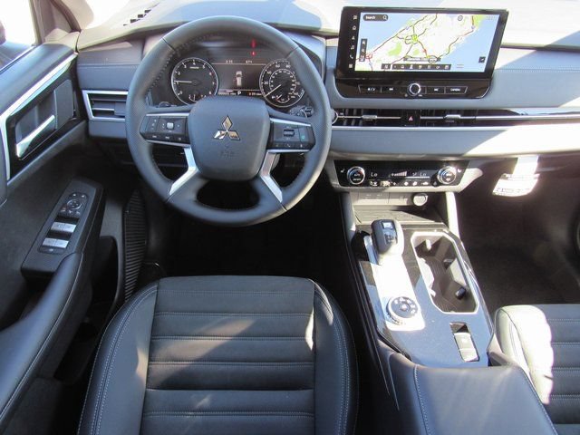New 2026 Mitsubishi Outlander SE FWD image 10