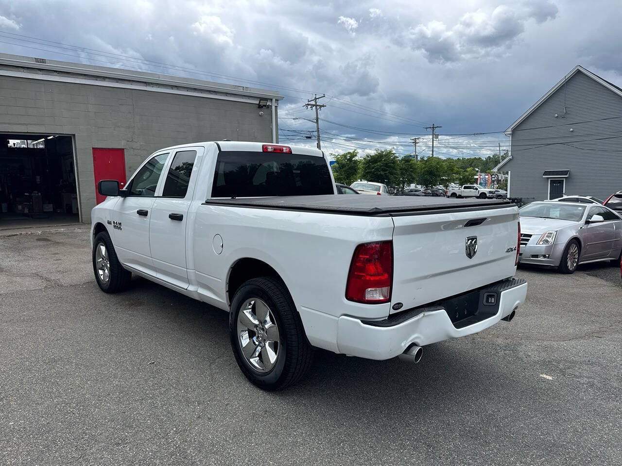 Used 2018 RAM 1500 Express w/ Express Value Package AWD/4WD image 6