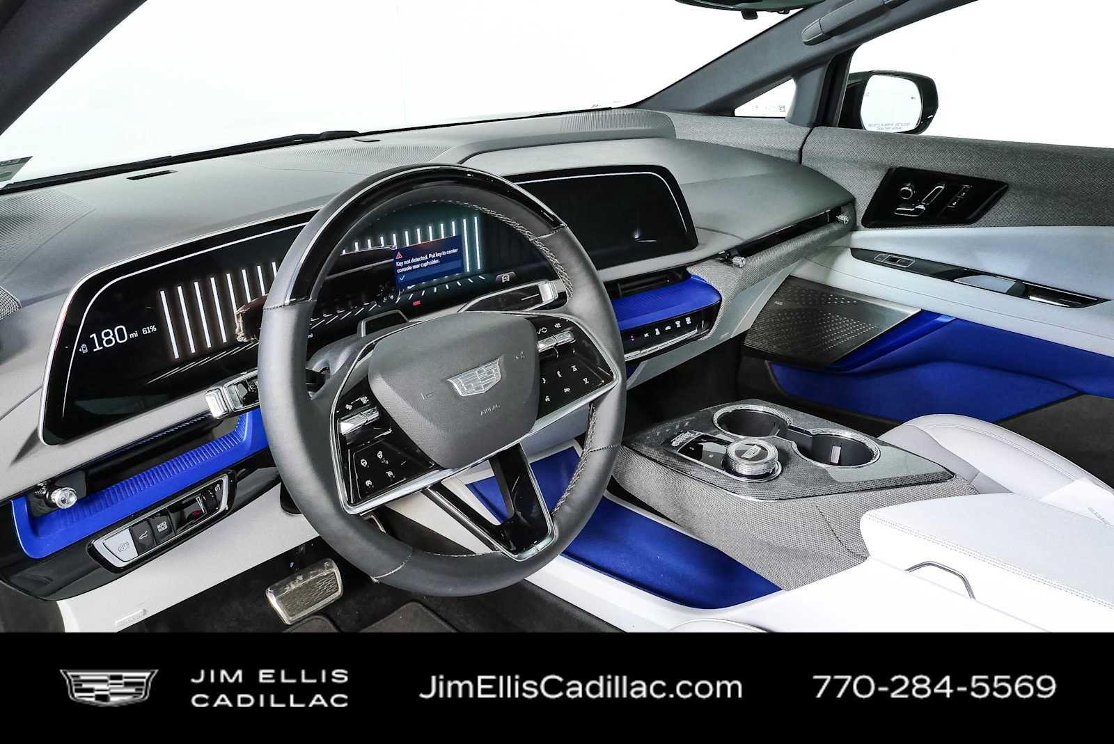 Used 2025 Cadillac Optiq Luxury 1 AWD/4WD image 4