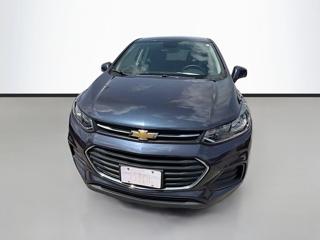 Used 2019 Chevrolet Trax LS w/ LPO, Protection Package AWD/4WD image 2