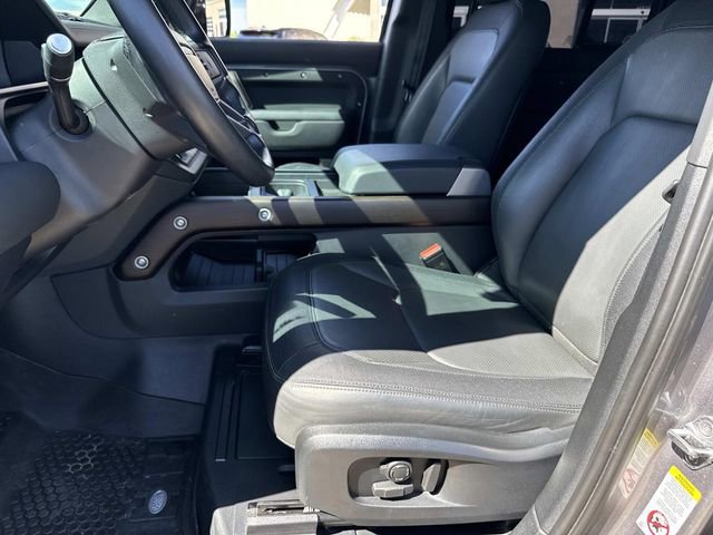Used 2023 Land Rover Defender 110 X-Dynamic SE image 18