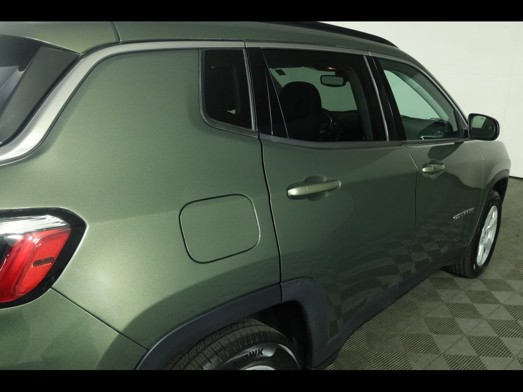 Used 2021 Jeep Compass Latitude w/ Convenience Group AWD/4WD image 19