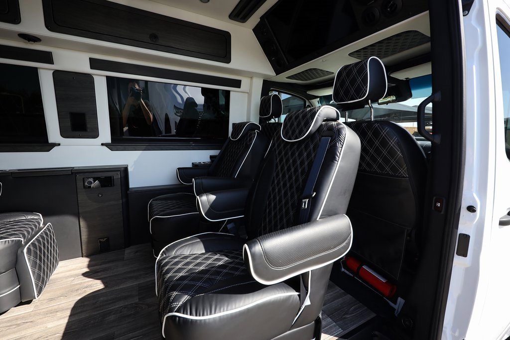 Used 2023 Mercedes-Benz Sprinter 3500 image 14