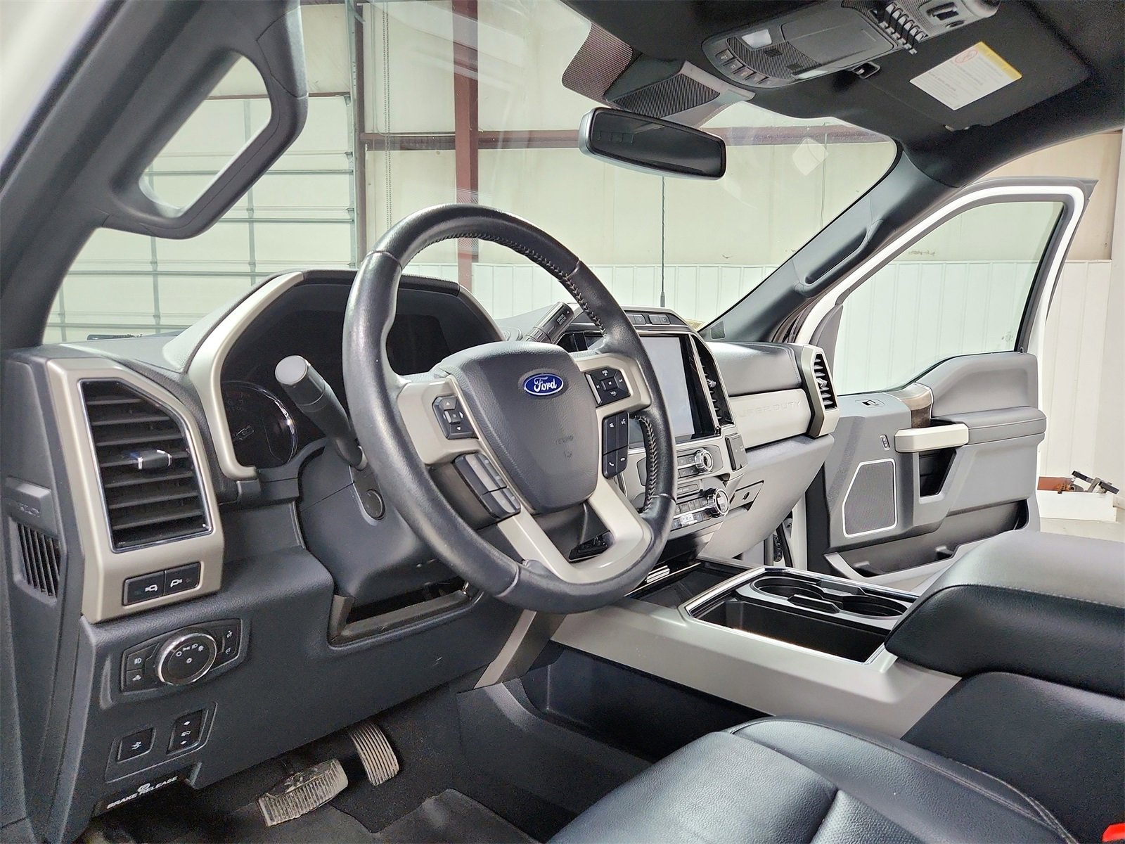 Used 2022 Ford F250 Lariat w/ Lariat Ultimate Package image 18