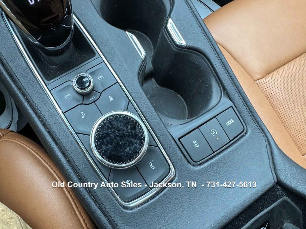 Used 2020 Cadillac XT4 Premium Luxury FWD image 33