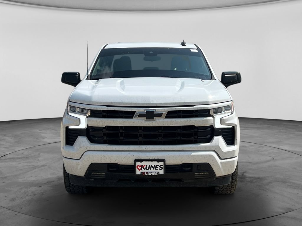 Used 2024 Chevrolet Silverado 1500 RST w/ Z71 Off-Road Package AWD/4WD image 4