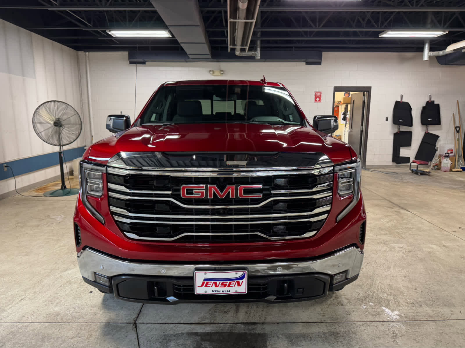 New 2026 GMC Sierra 1500 SLT w/ SLT Premium Plus Package image 2