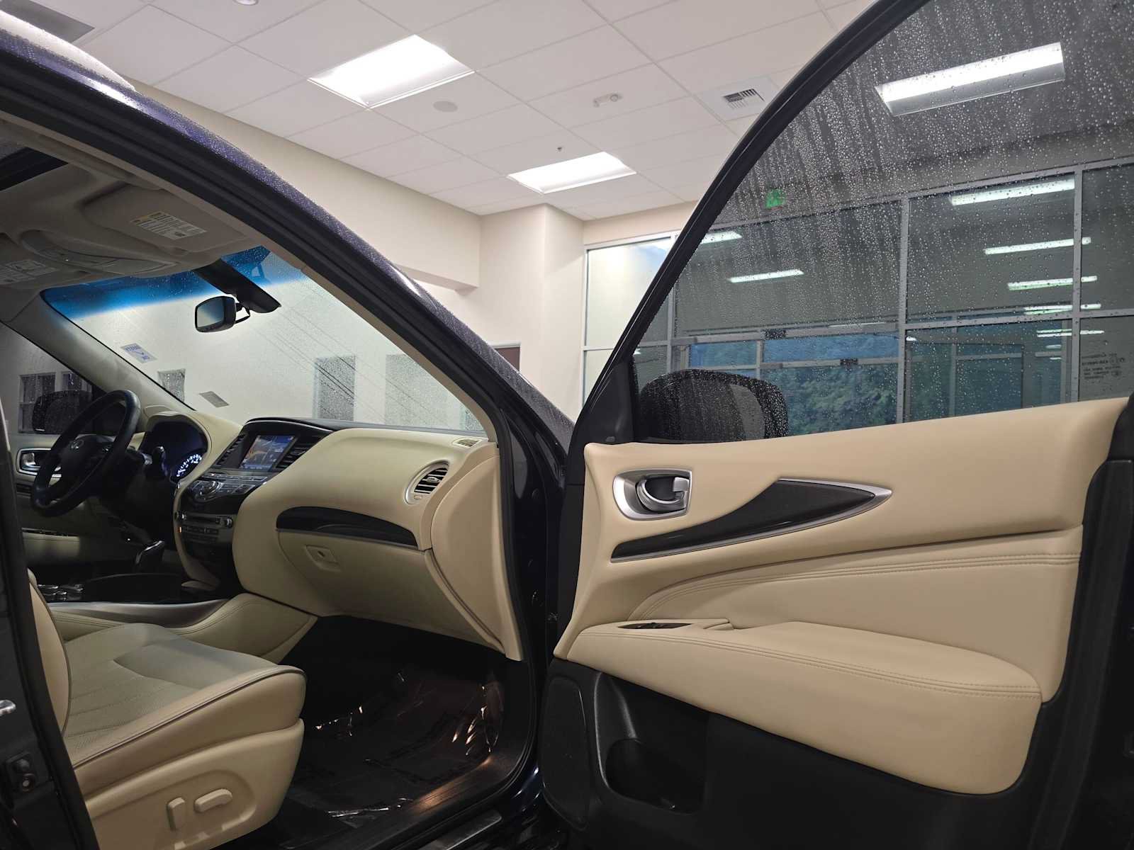 Used 2016 INFINITI QX60 Luxe w/ Premium Plus Package AWD/4WD image 30