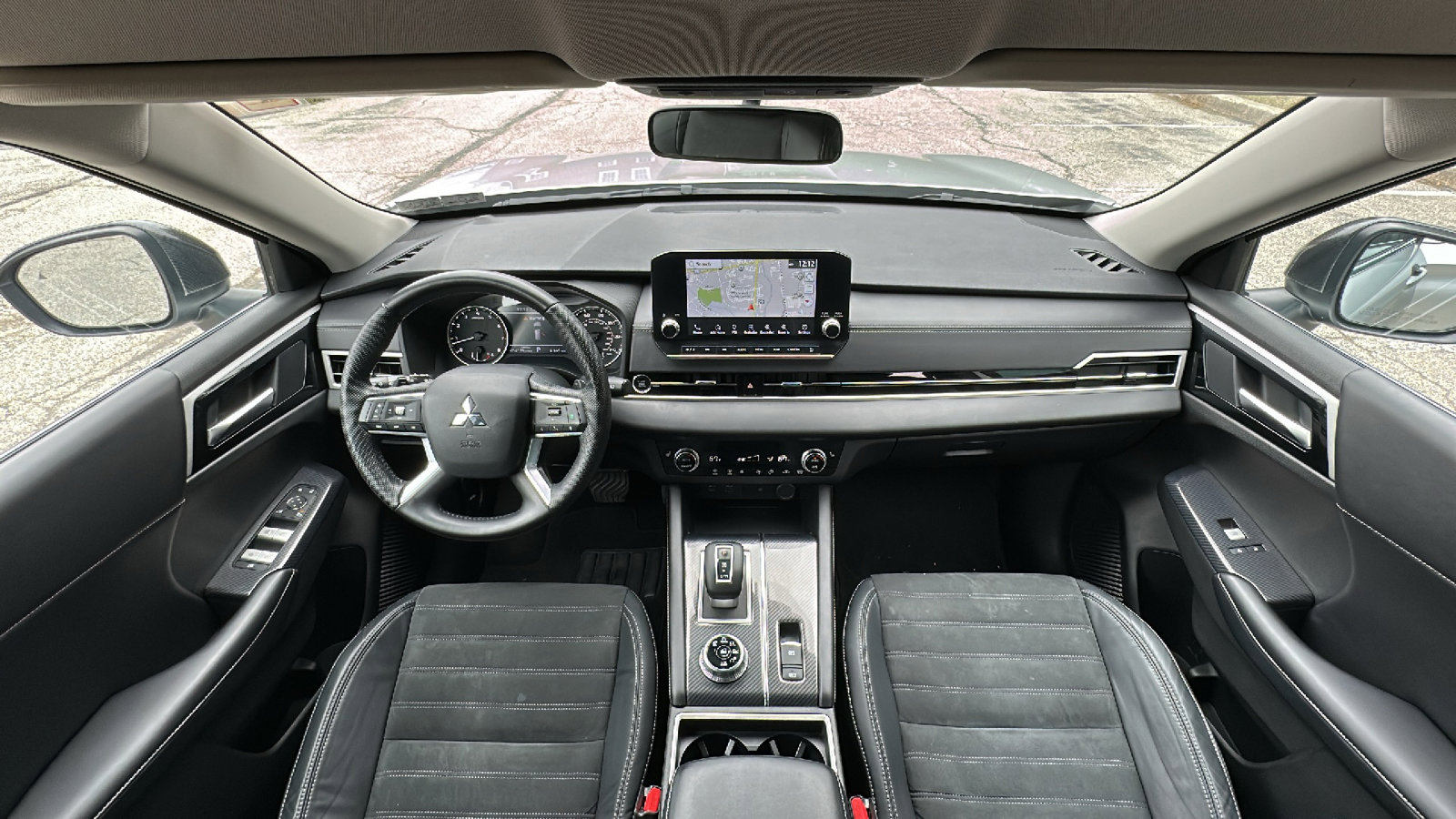 Used 2022 Mitsubishi Outlander SE image 27