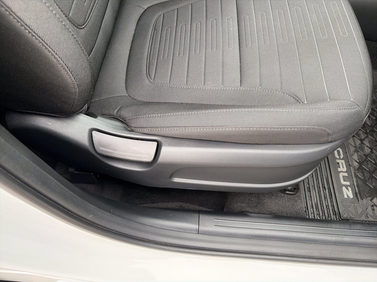 Certified 2025 Hyundai Santa Cruz SE AWD/4WD image 42