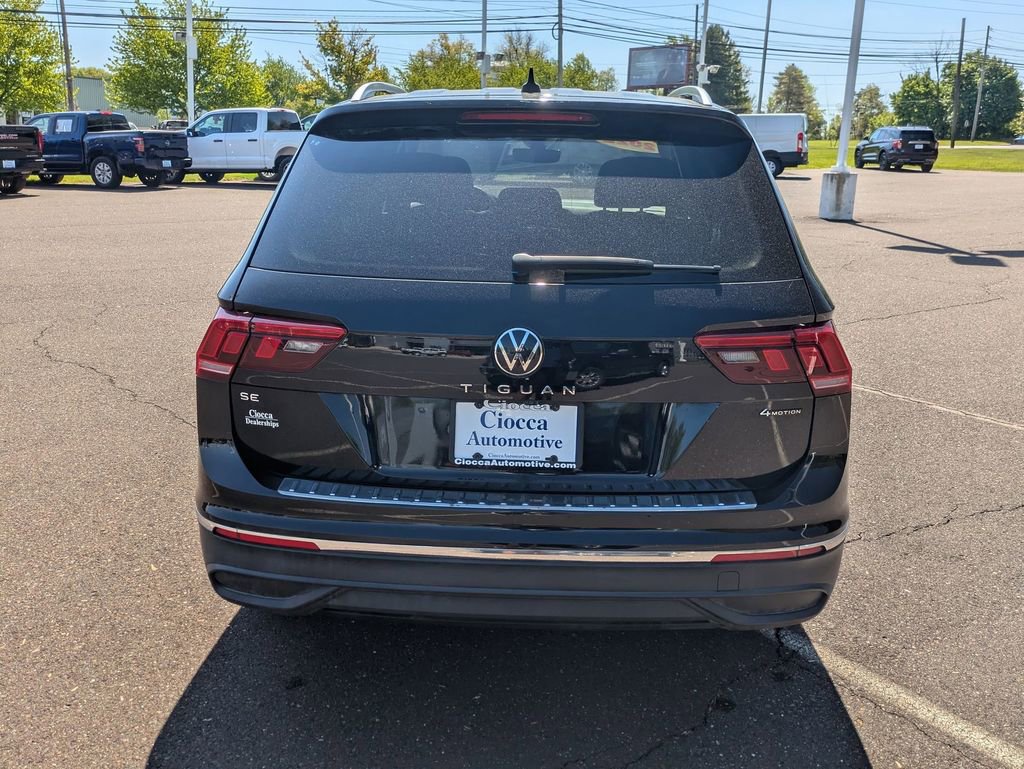 Used 2022 Volkswagen Tiguan SE AWD/4WD image 6
