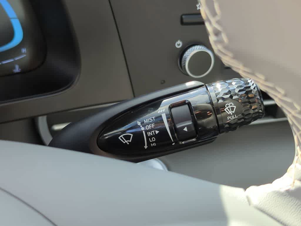 New 2026 Hyundai Elantra Sport FWD image 26