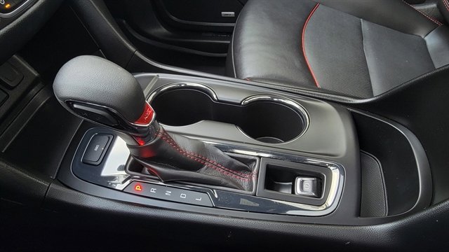 Used 2022 Chevrolet Equinox RS w/ RS Leather Package image 34