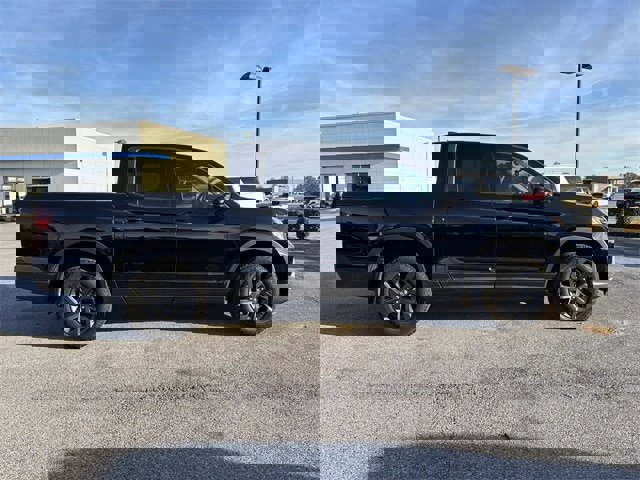 Used 2024 Honda Ridgeline Sport image 11