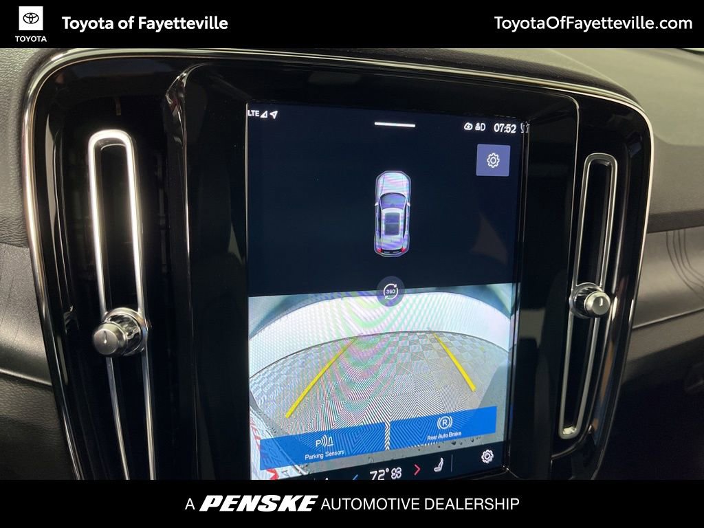 Used 2023 Volvo XC40 Recharge Plus image 31