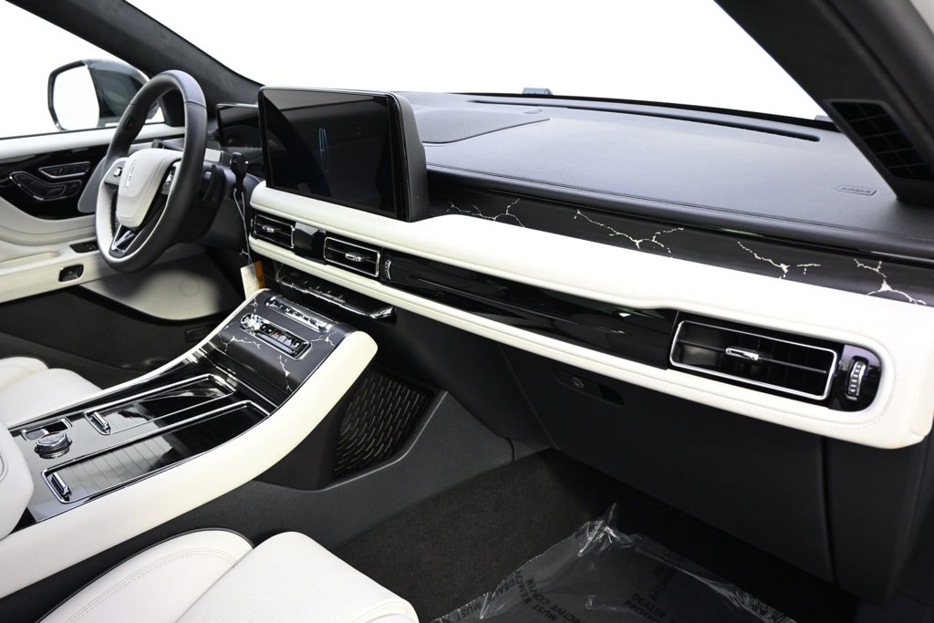 New 2026 Lincoln Aviator Black Label image 15