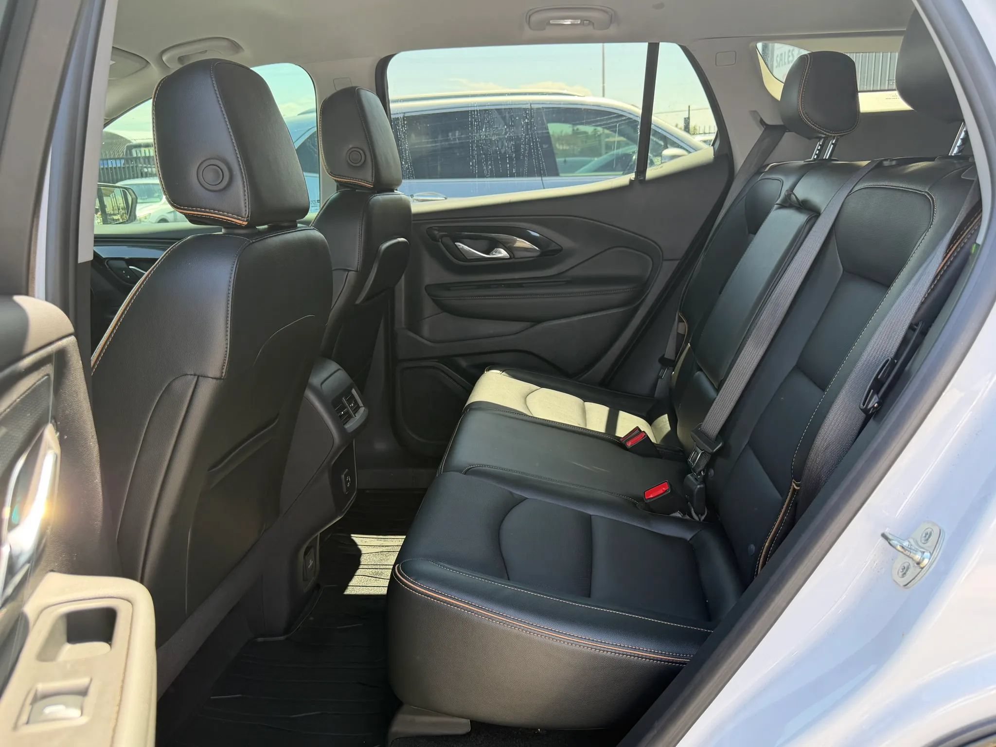 Used 2024 GMC Terrain AT4 AWD/4WD image 17