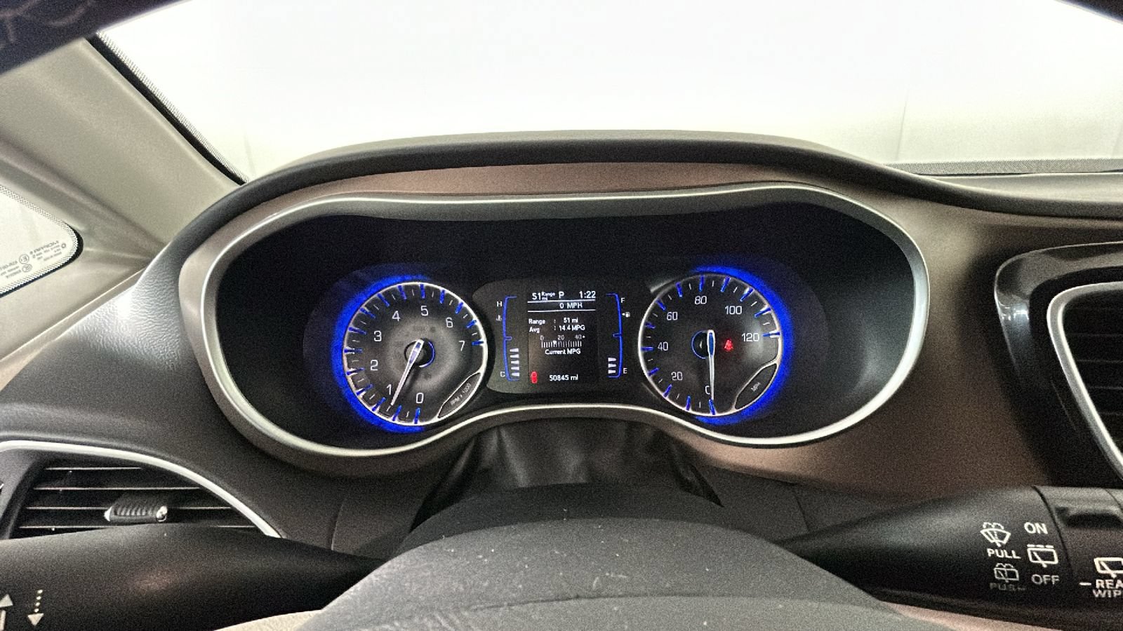 Used 2023 Chrysler Voyager LX FWD image 21