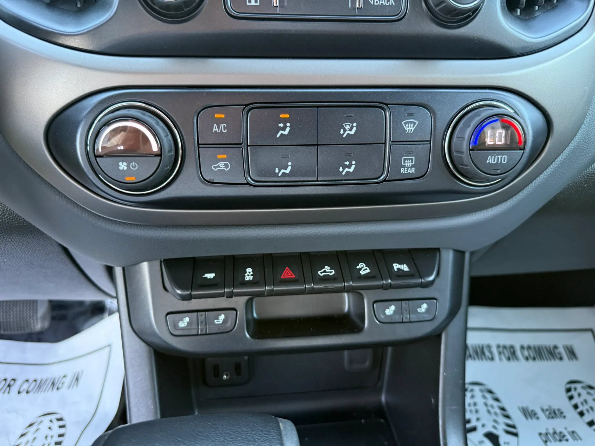 Used 2019 Chevrolet Colorado Z71 AWD/4WD image 28