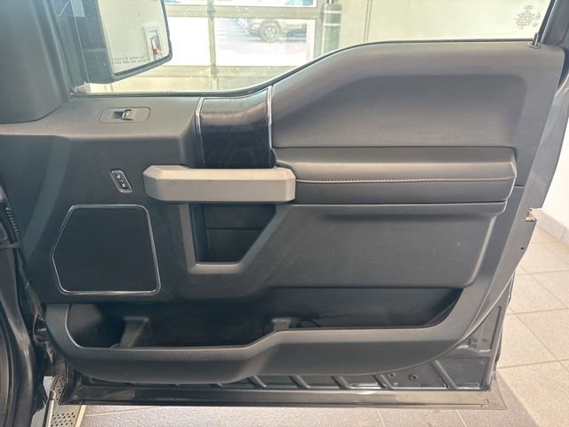 Used 2018 Ford F150 Platinum w/ Equipment Group 701A Luxury AWD/4WD image 14