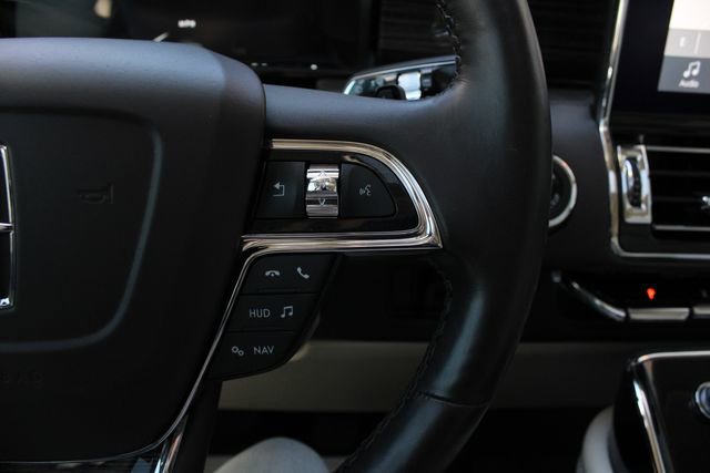 Used 2019 Lincoln Navigator Black Label w/ Cargo Package AWD/4WD image 12