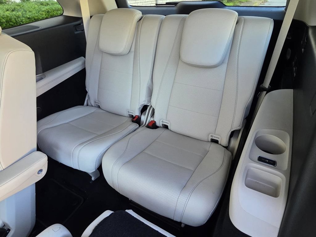 Used 2021 Mercedes-Benz GLS 450 4MATIC image 15